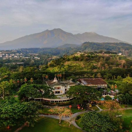 Taman Dayu Golf Club And Resort Prigen Ngoại thất bức ảnh