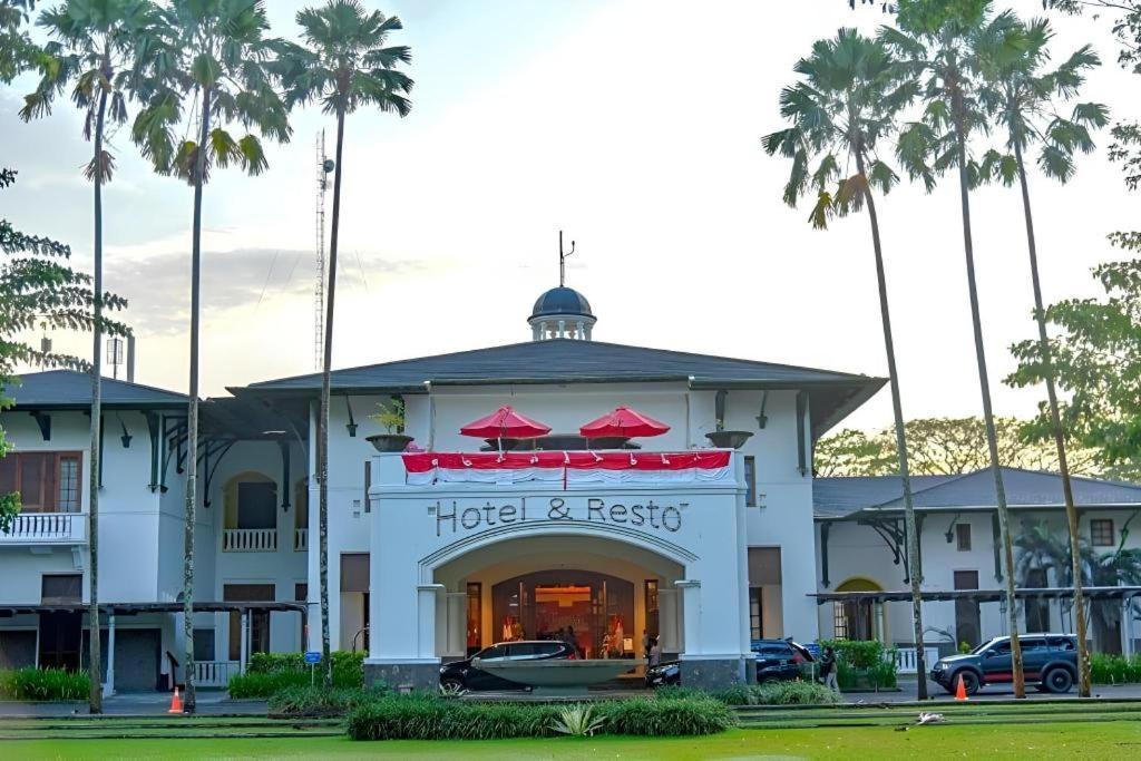 Taman Dayu Golf Club And Resort Prigen Ngoại thất bức ảnh