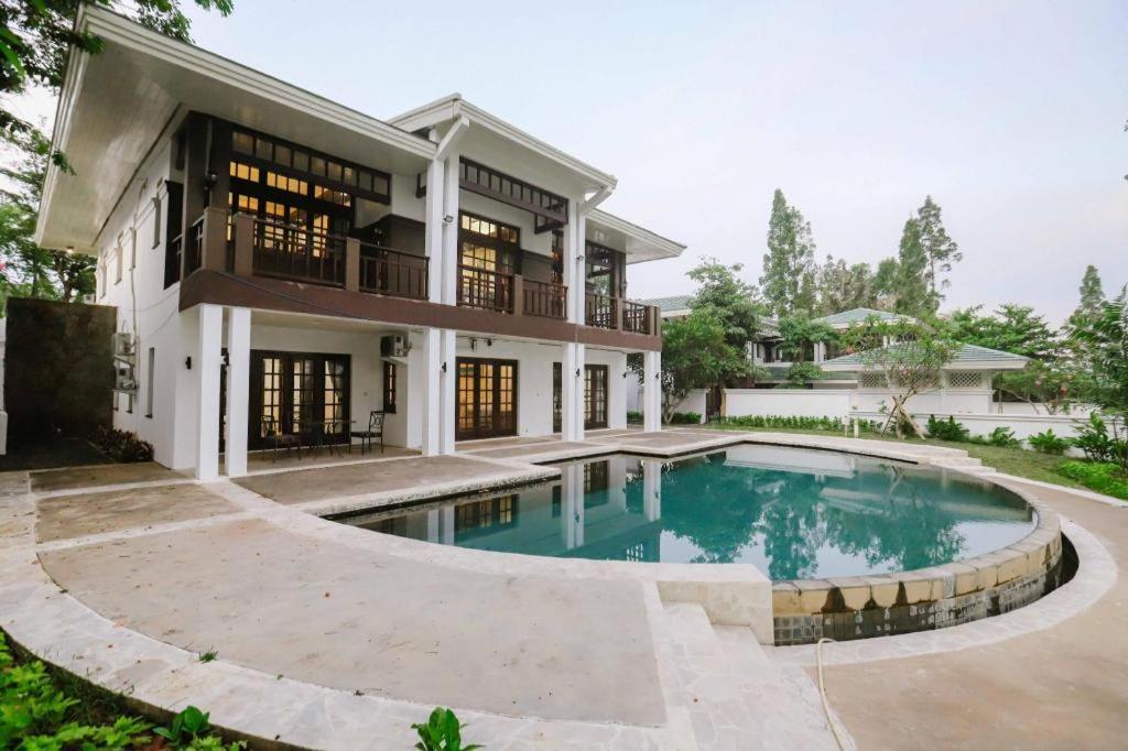 Taman Dayu Golf Club And Resort Prigen Ngoại thất bức ảnh