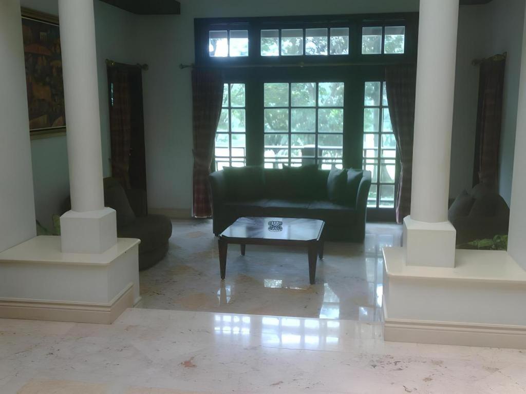 Taman Dayu Golf Club And Resort Prigen Ngoại thất bức ảnh